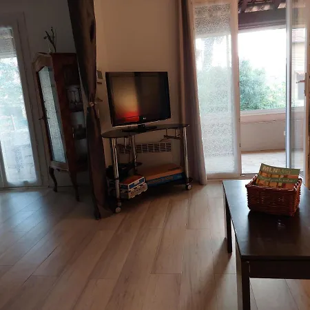 Tranquille Dans La Cité Du Mimosa - Axelle Loc'appart Сasa de vacaciones Mandelieu