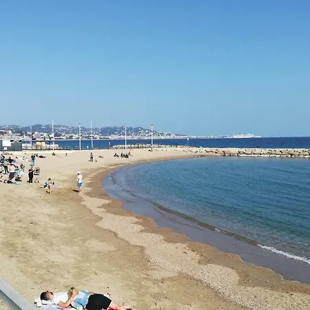 Сasa de vacaciones Tranquille Dans La Cité Du Mimosa - Axelle Loc'appart
