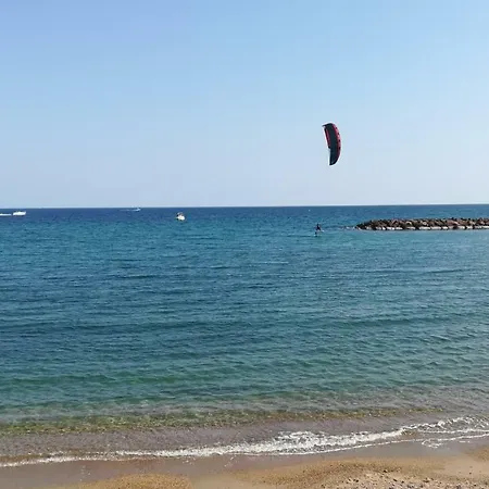 Tranquille Dans La Cité Du Mimosa - Axelle Loc'appart Сasa de vacaciones Mandelieu